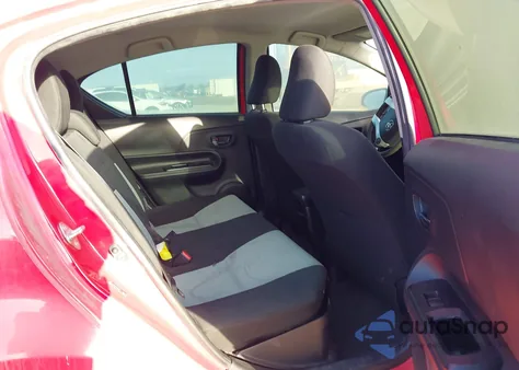 2015 Toyota Prius C Two z USA, uszkodzony, nr VIN JTDKDTB36F1115212